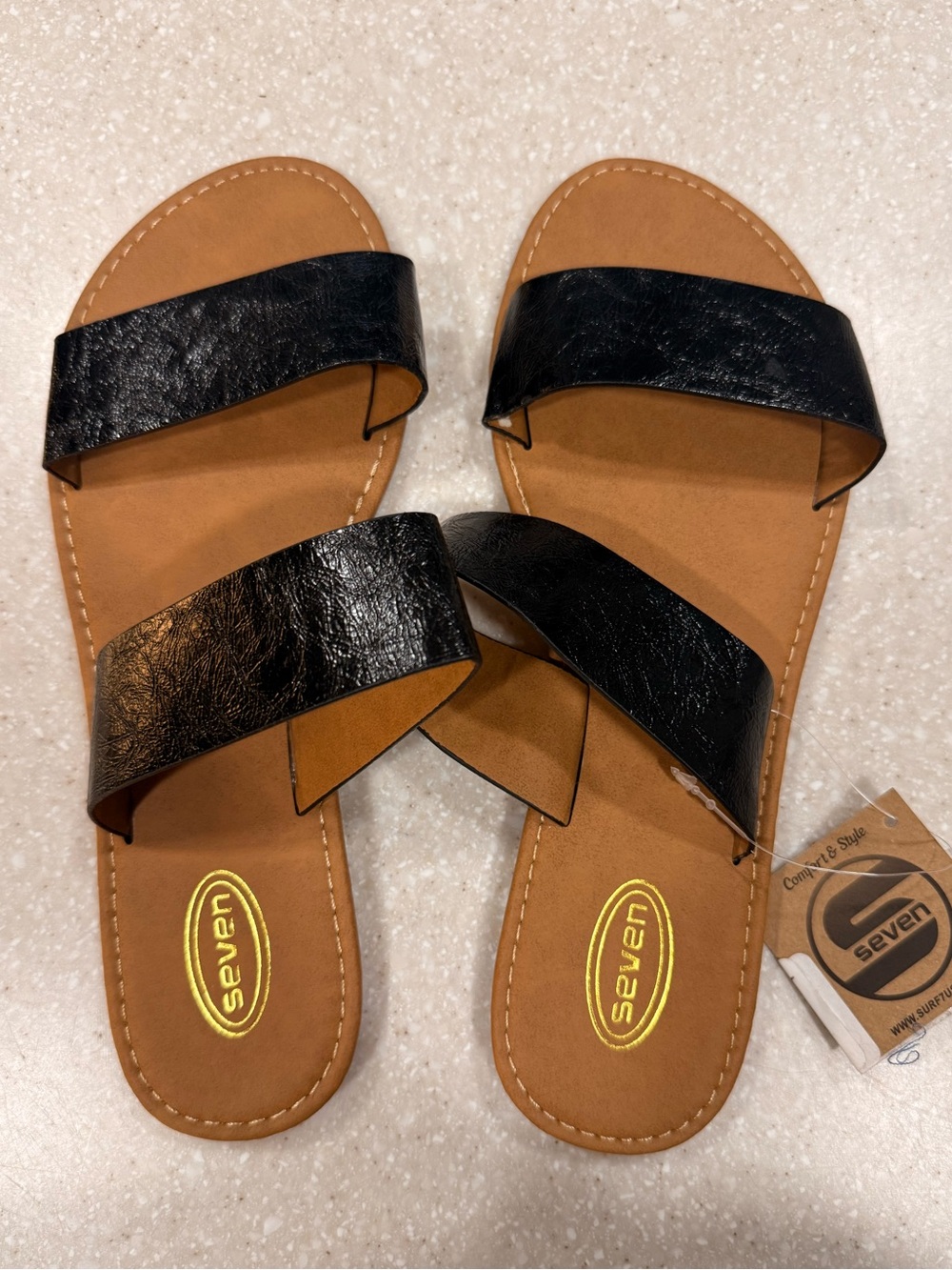 Seven7 Women's Black and Tan Double-Strap Slide Sandals